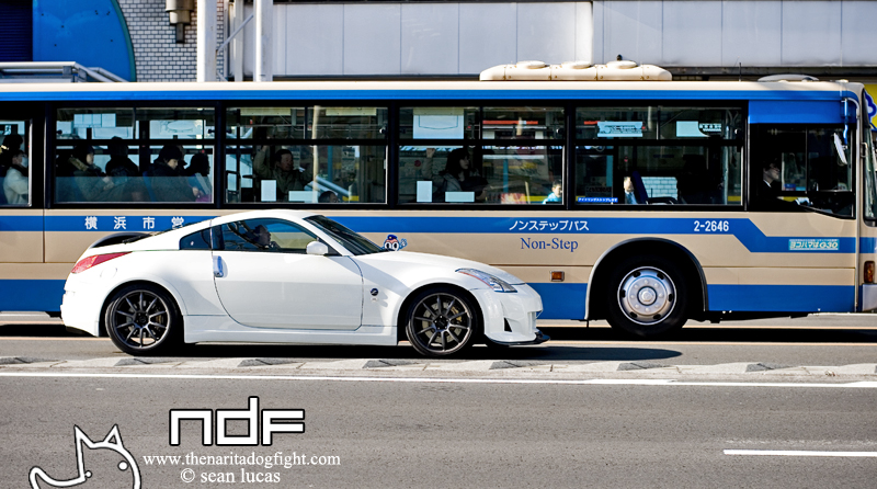 Filed under Automotive Encounter Japan JDM Tags 350Z Bus 